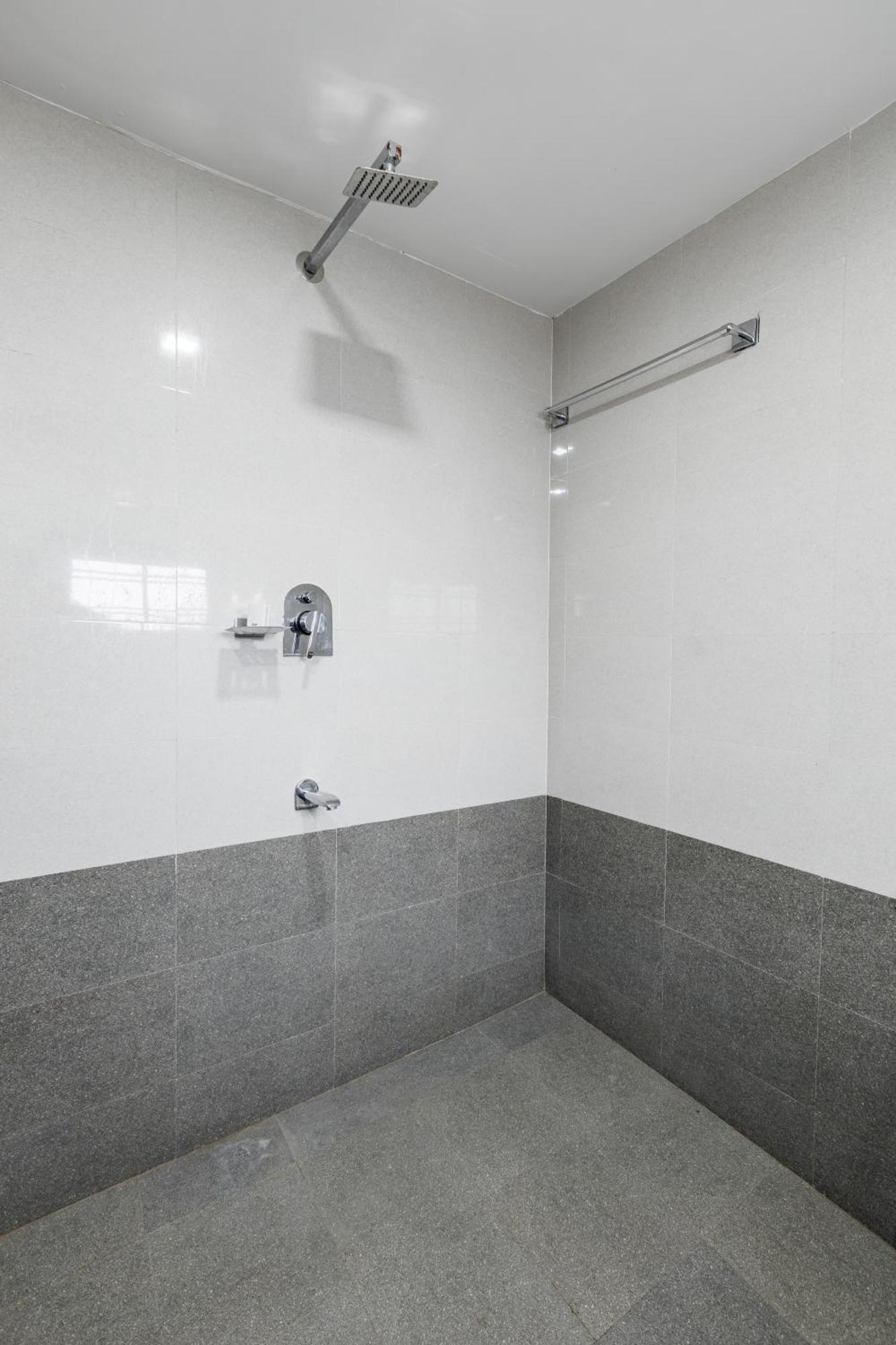 Paulson Park Hotel Kochi Extérieur photo